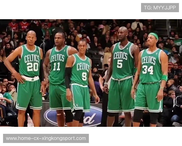 凯尔特人三巨头合砍 85 分，联盟第一稳如泰山